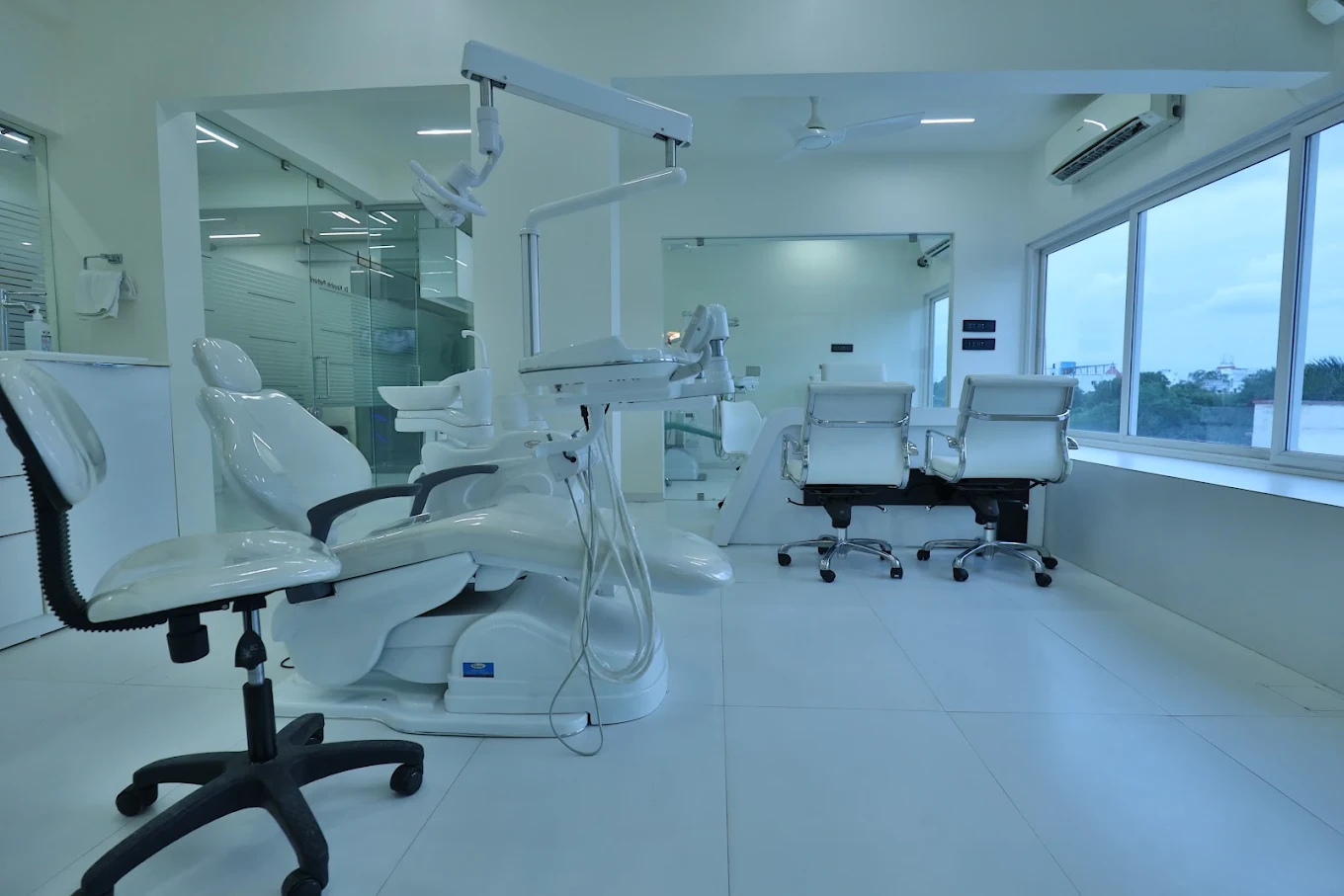Dental implant treatment at The Facial Surgery